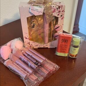 ❗️Low Start❗️bebe Pink Lash Perfecting Trio & Pink Brush Set & Pixi Blush Makeup